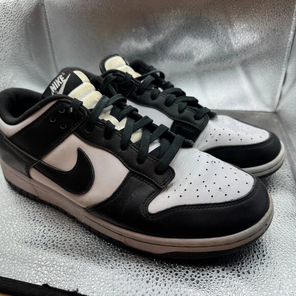 Size 11 Nike Panda Dunk Low Mens Black White Low Top Sneakers DD1391-100 - Picture 2 of 10
